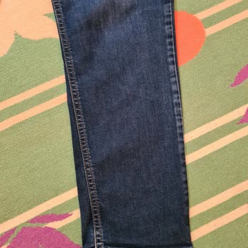 Lee Cooper Marco Slim Pantolonunda Sol Paça Asimetrik Dönüklük Ve Kalıp Hatası