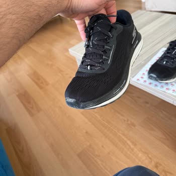 Skechers Ayakkabısının Renk Değişimi Nedeniyle Değişim Ve İade Talebi