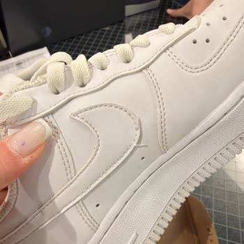 Nike Ayakkabısının Logo Dikişindeki Ayıplı Ürün Ve Red Kararı