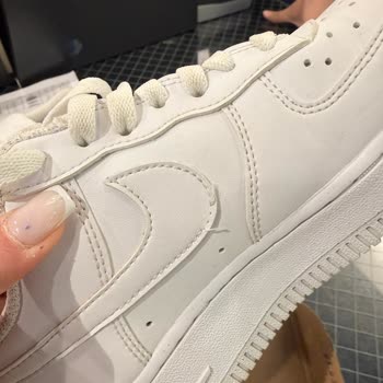 Nike Ayakkabısının Logo Dikişindeki Ayıplı Ürün Ve Red Kararı