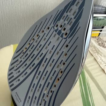 Philips 5000 Ütüsü Tabandan Çıkan Kirli Su ve Leke Sorunu