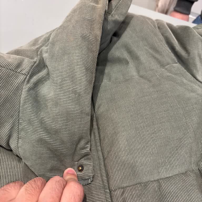 Mavi Cekette Kısa Sürede Renk Solması Ve Kumaş Ağarması