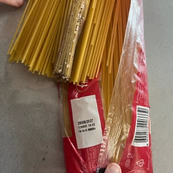 Filiz Spagetti Ürününün Küflenmesi Ve Sağlık Riski