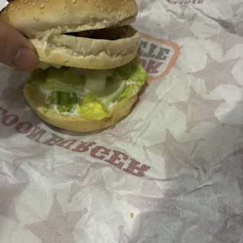 İki Kat Köfteli Hamburger Tek Kat Köfte Geldi, İade Talebim Yanıtsız