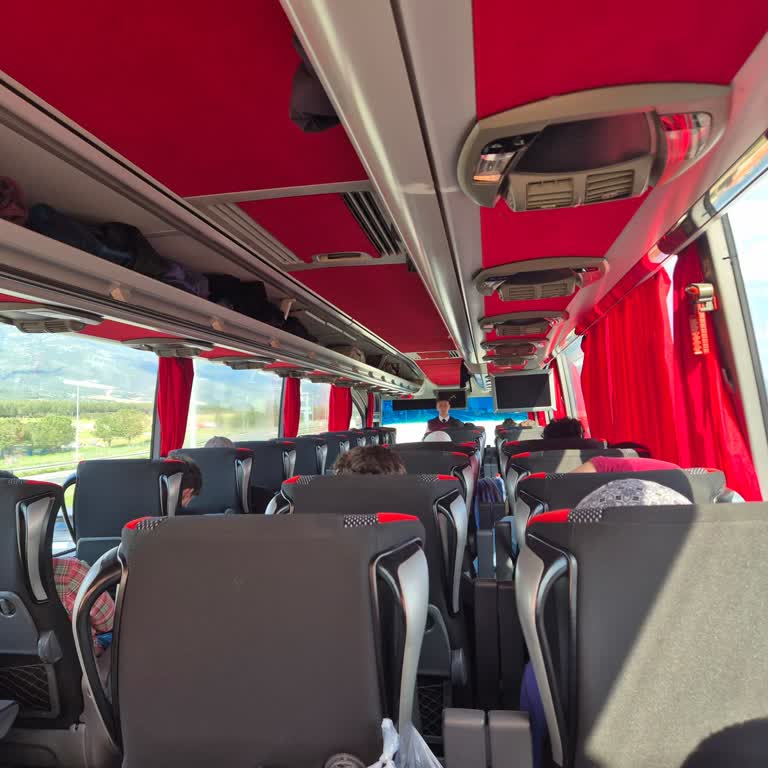 Araç İçinde Çalışmayan Havalandırma Ve Kesintisiz Kötü Koku