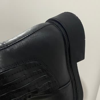 Derimod Botunda Kalite Sorunu Ve İade Talebi