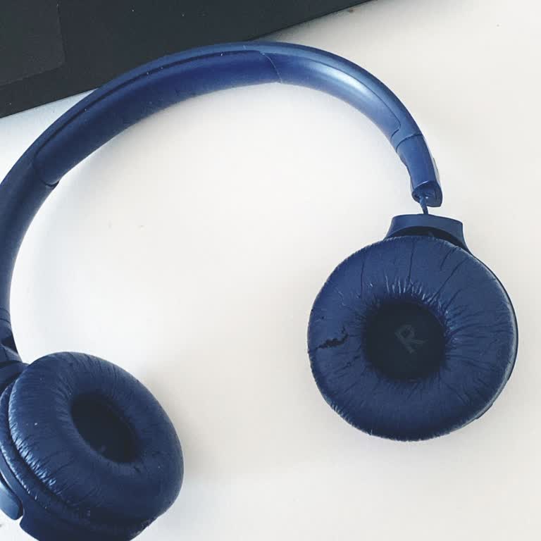 JBL Tune 510BT Kulaklıkta Sağ Bağlantı Parçasının Kopması Ve Garanti Talebi