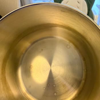 Hascevher Buharlı Tencere Setinde Paslanma Ve Kulpların Aşırı Isınması