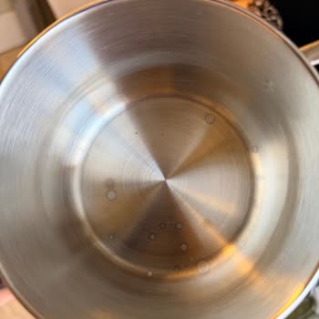 Hascevher Buharlı Tencere Setinde Paslanma Ve Kulpların Aşırı Isınması