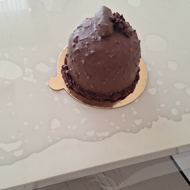 Yanlış Pasta, Eksik Kişi Sayısı, Uzun Gecikme Ve Kaba Personel