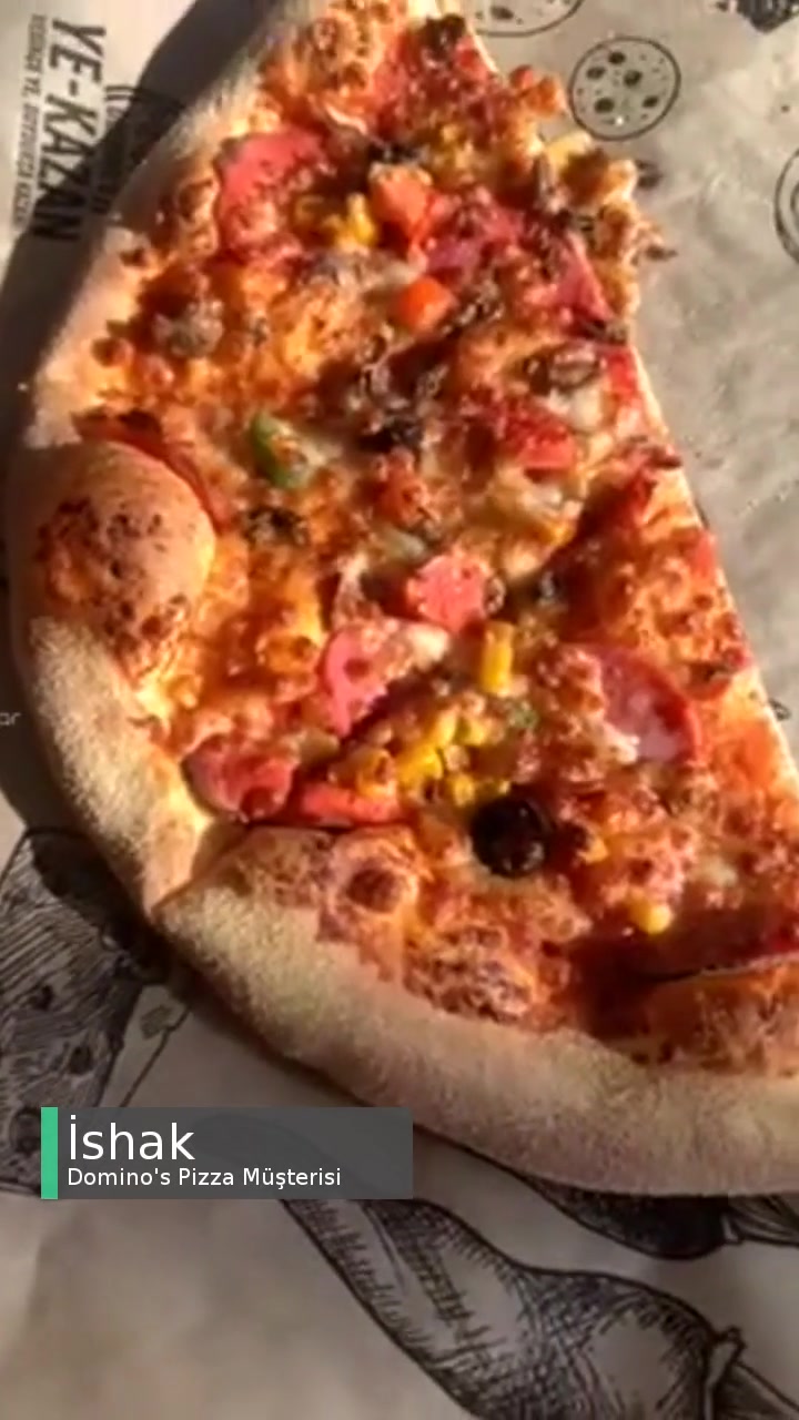 Domino's Pizza Ücrette Bol Kalite De Az Malzemos! videonun kapak resmi