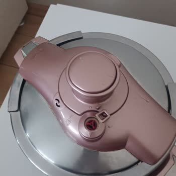 Ar Yıldız Düdüklü Tencerenin Kapağındaki Hava Kaçırma Sorunu Çözülmedi