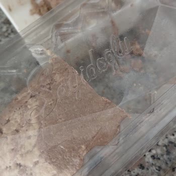 Seyitoğlu Helvasında Zehirli Tat, Yanma Ve Mide Bulantısı