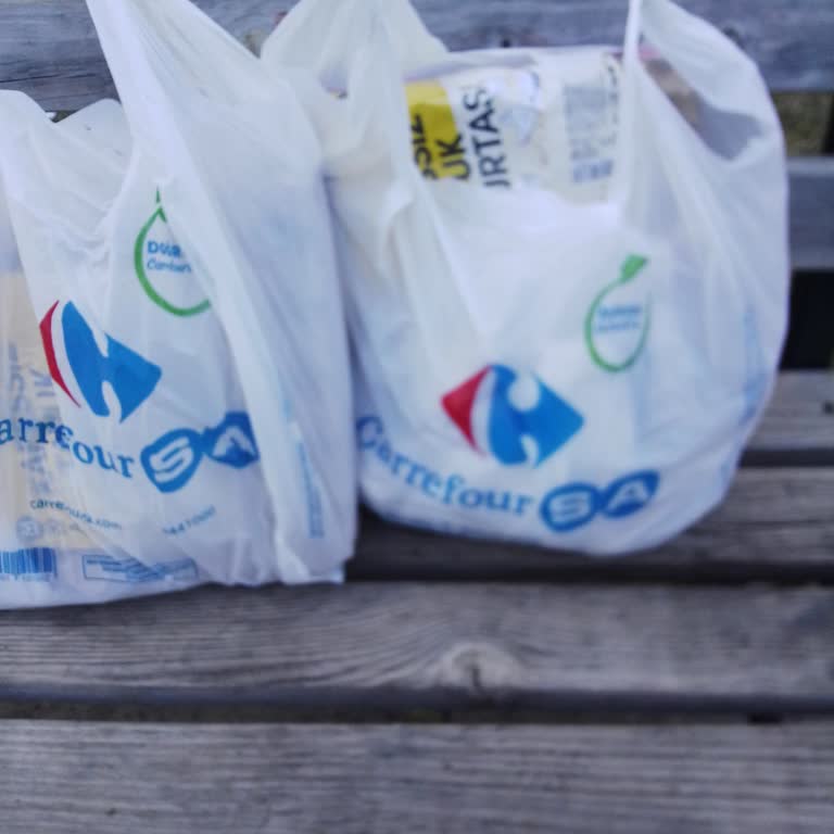 Köpeğiyle Gelen Müşteriye Saygısız Yaklaşım