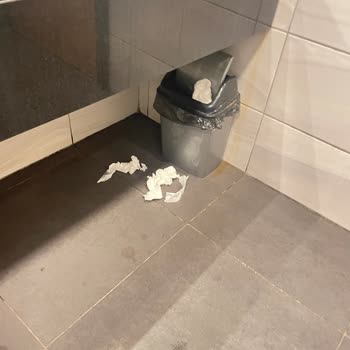 Sos Gelmemesi Ve Hijyen Sorunları Nedeniyle HD İskender Kadıköy Şubesine Güvenim Azaldı