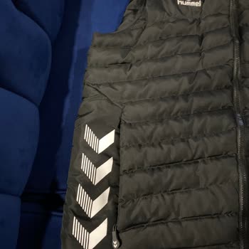 Hummel Şişme Yelekte Amblem Soyulması Ve Kullanıcı Hatası İddiası