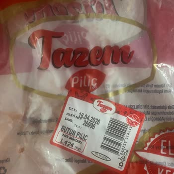 Menemen BİM’de Süresi Geçmiş Tavuk Satışı Sağlık Riski Oluşturuyor