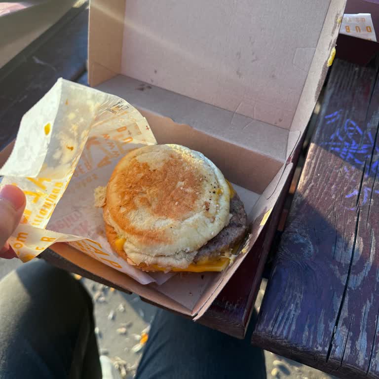 Burger Yiyelim Paket Talebimin Göz Ardı Edilmesi Ve Çalışanın Kaba Davranışı