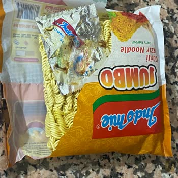 İndomie Noodle’da Açık Sos Paketi Hijyen Ve Sağlık Endişesi