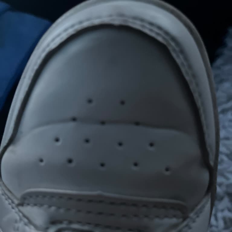 Ayakkabım Bir Hafta Kullanıldı Kırıldı Mağaza Sessiz Kaldı