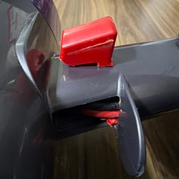 Dyson V8 Tetiği Aniden Kırıldı, Garanti Reddedildi Ve 4.449 TL Ücret Talep Edildi