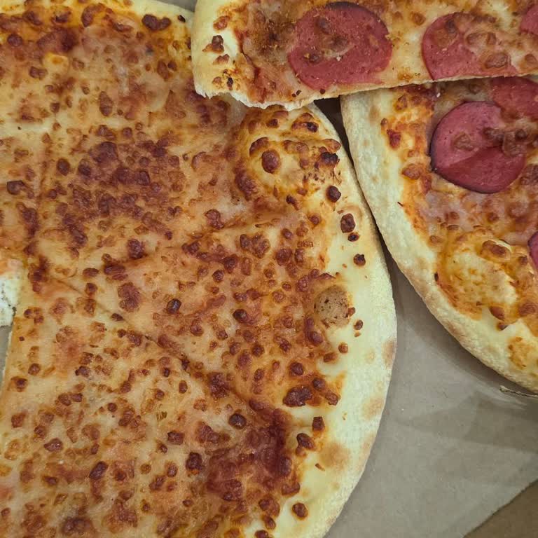 Buz Gibi Pizza Ve Yanıltıcı Teslimat Süresi İçin Şikayet