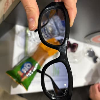 Çerçeve Lekesi Nedeniyle Güneş Gözlüğünün İadesi Ve Değişim Talebi