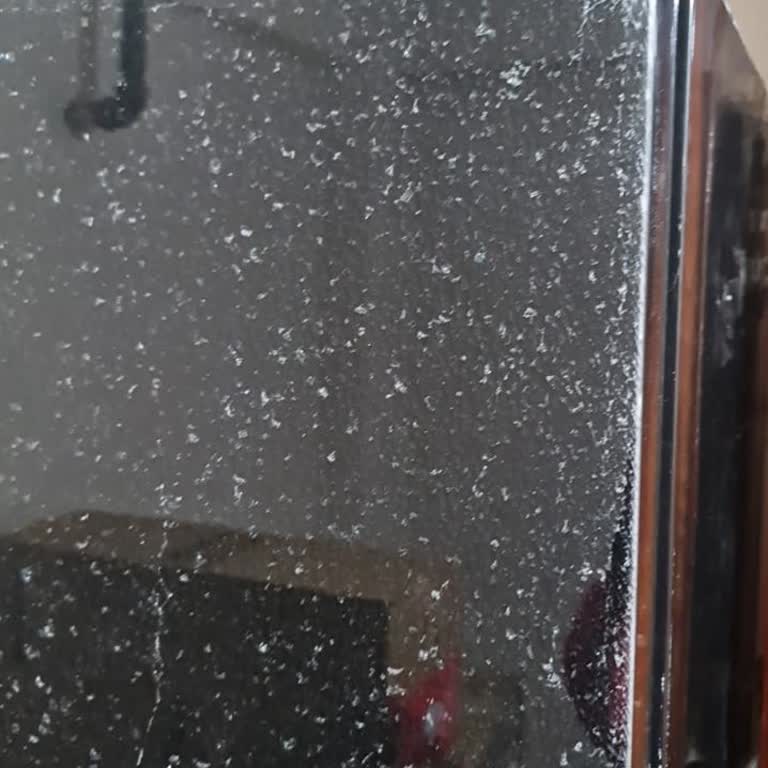 Altur Taşımacılık’tan Buzdolabı Kapak Kırılması, Söz Verilen Ödeme Yapılmadı