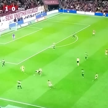 Digiturk Maç Yayınlarında Kamera Açılarının Uzak Olması İzleme Keyfini Bozuyor