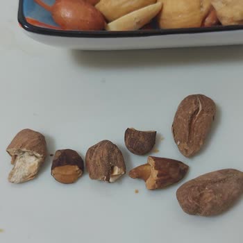 Ünal Kuruyemiş’teki Bozuk Bademler Nedeniyle Sağlık Riski Ve Tazmin Talebi