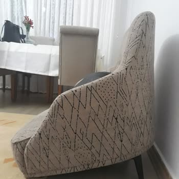 Koltuk Ayakları Kırıldı, Onarım İlgisi Yok