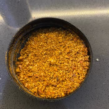 Hayfene 5. Element Baharatında Böceklenme Ve Sağlık Endişesi