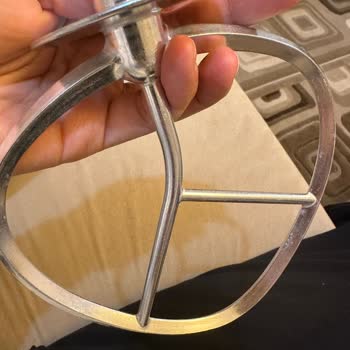 Fakir Mixychef Hamur Yoğurma Makinesinde Çelik Olmayan Başlıklar Ve Uyumlu Olmayan Kapak