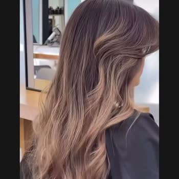 Yanıltıcı Fiyatlandırma Ve Kalitesiz Saç Rengi İşlemi