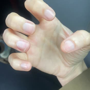 Alman Ayak Sağlığı Bostancı Şubesi'nde Medikal Manikürde Aşırı Ücret Ve Yanıltıcı Ürün Satışı