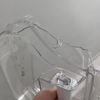 Hoover Kurutma Makinesinde Su Haznesi Kapağı Düşerek Eşimin Ayağına Çarptı, Garanti Değişimi Talebi