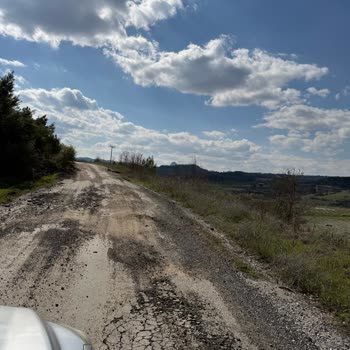 Gördes Kılcanlar Mahallesi Bozuk Atçılar Sokakta Ambulans Ulaşımı Tehlikede