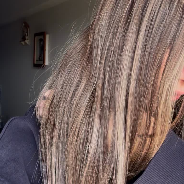 Saç Rengi Gri Ve Kesim Özensiz 11.500 TL Ödeme Sonrası Büyük Mağduriyet