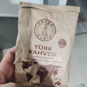 Asude Hanım Kahvesinde Özpaş’ta Telve Dibe Çökmesi Ve Koku Eksikliği Güveni Sarsıyor