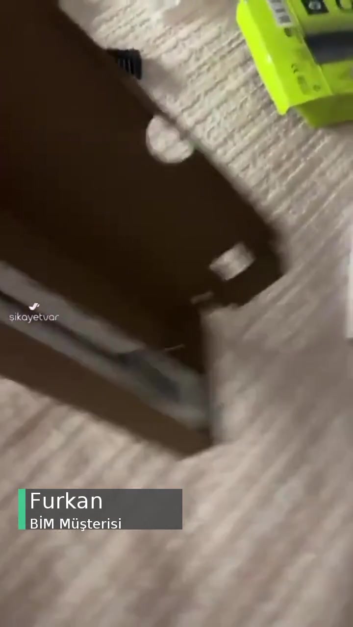 BİM'den Aldığımız Philips Oneblade Tıraş Makinesinin Başlığı Yok! videonun kapak resmi