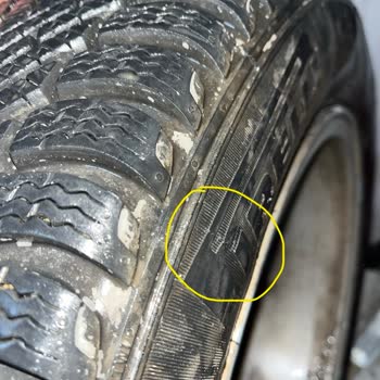 Kısa Sürede Patlayan Pirelli Kış Lastiği İçin Garanti Ve İade Talebi
