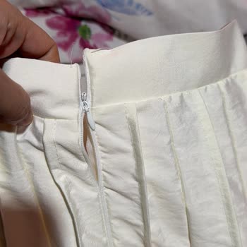 Defolu Fermuar Ve Yanlış Bedenli Ürün İçin İade Talebi