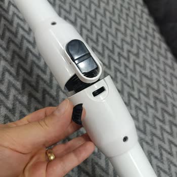 Sinbo Svc 8635 Dikey Süpürgede Kırılan Kilit Parçası Garanti İçinde Değiştirilmesini Talep Ediyorum