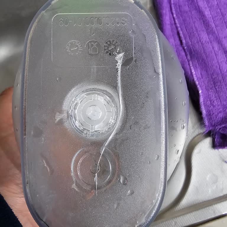 Brita XL Marella Sürahisinin İç Haznesi Çatladı