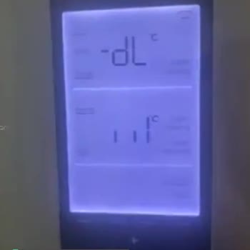 Siemens Sinema Buzdolabı Ekran Arızası