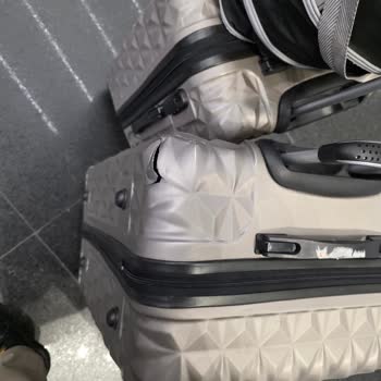 Hasarlı Bagaj İçin Acil Değişim Ve Geri Dönüş Talebi