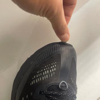Merrell Ayakkabısının Kısa Sürede Üç Yerden Açılması Ve Açıklama Alınamaması