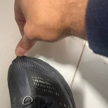 Merrell Ayakkabısının Kısa Sürede Üç Yerden Açılması Ve Açıklama Alınamaması