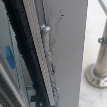 Eksik Ve Hasarlı Cam Balkon Teslimatı, Söz Verilen Servislerin Gelmemesi