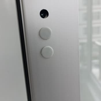 Eksik Ve Hasarlı Cam Balkon Teslimatı, Söz Verilen Servislerin Gelmemesi